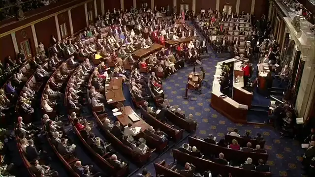 U.S. House Passes Bill for Ukraine Aid and Russian Sanctions Amidst Internal Divisions